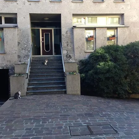 Charming House Trilo 別荘 *